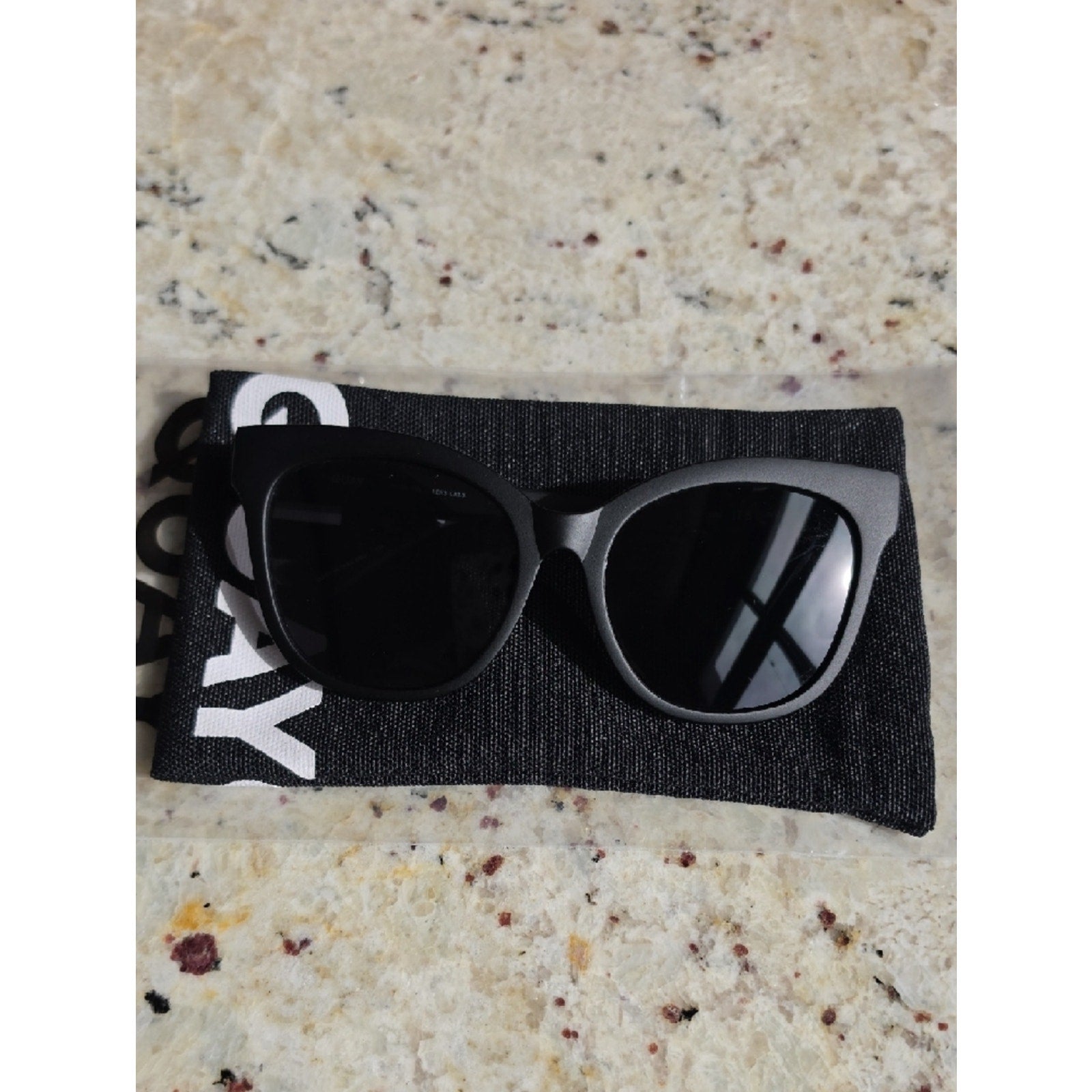 Quay Australia Matte Black Round Sunglasses