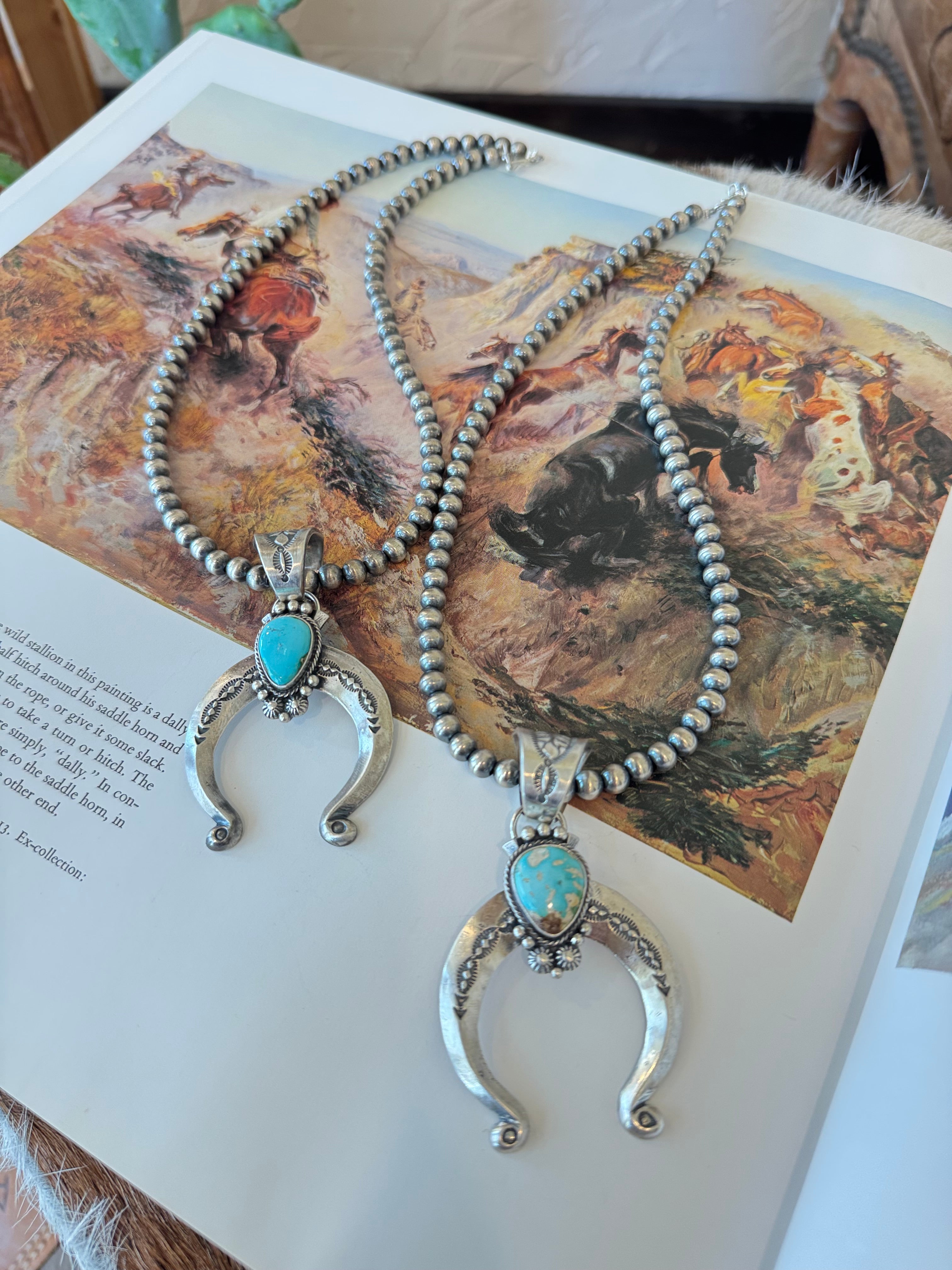 The Naja on Navajo Pearls Necklace