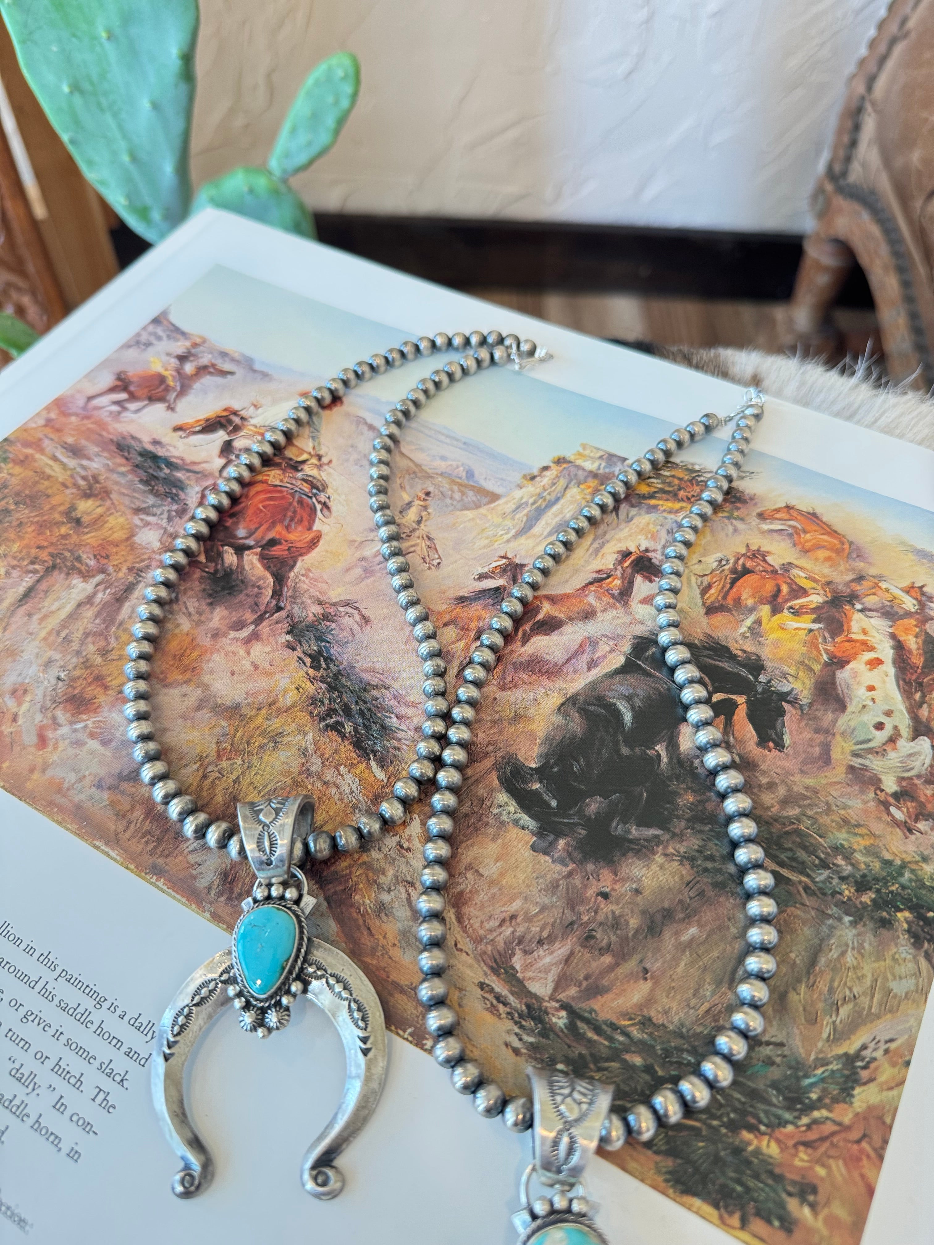The Naja on Navajo Pearls Necklace