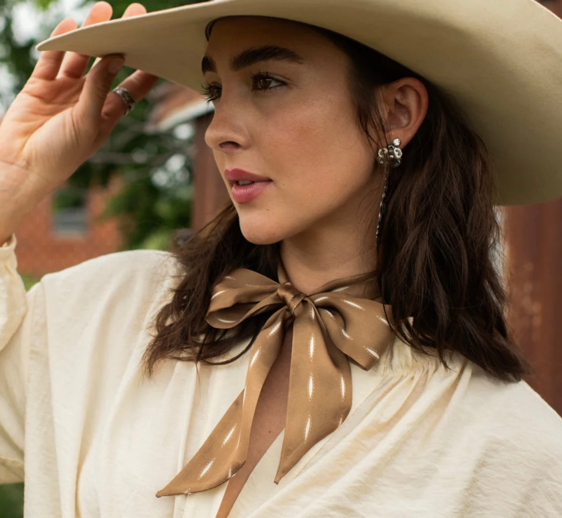 The Buckstitch Twilly in Mustard