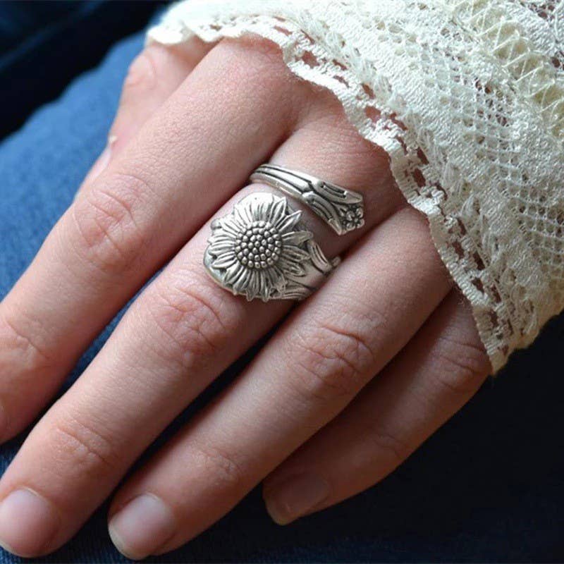 VINTAGE BOHO FLORAL STATEMENT RINGS | 40R129: A